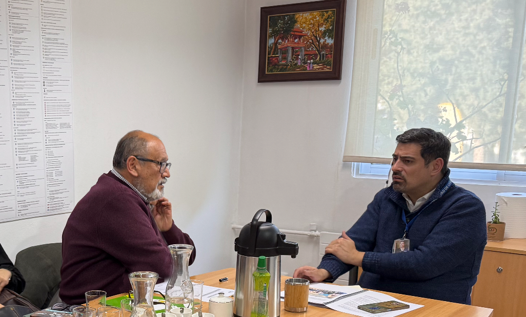 Secretario Ejecutivo de MSUR se reúne con Alcalde de Cerro Navia para avanzar en políticas de reciclaje