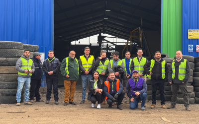 Visita a planta de reciclaje de neumáticos RESUR