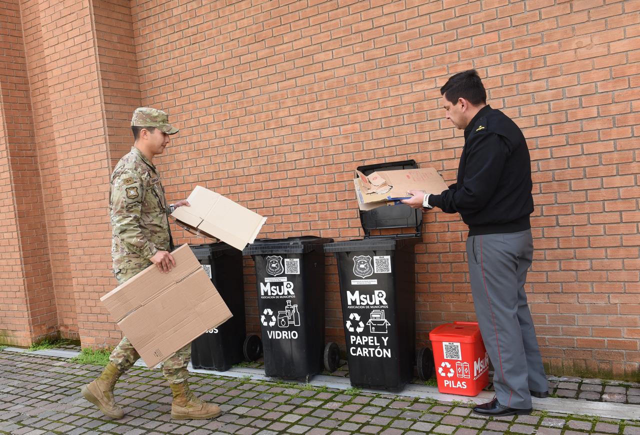 Instalación de contenedores en dependencias del Ejército de Chile [#6782]